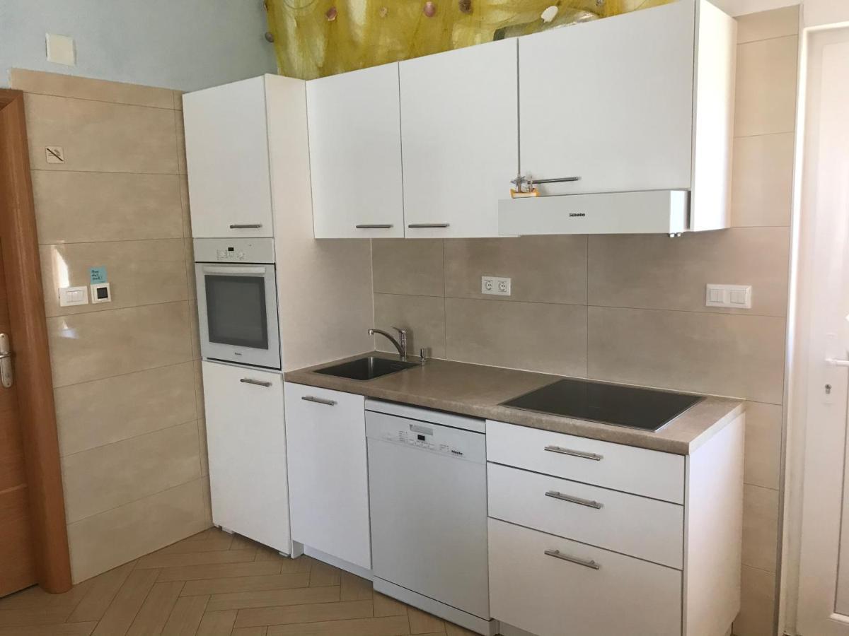 Apartment Klara Krk Town Εξωτερικό φωτογραφία