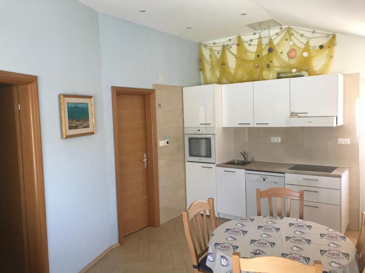 Apartment Klara Krk Town Εξωτερικό φωτογραφία