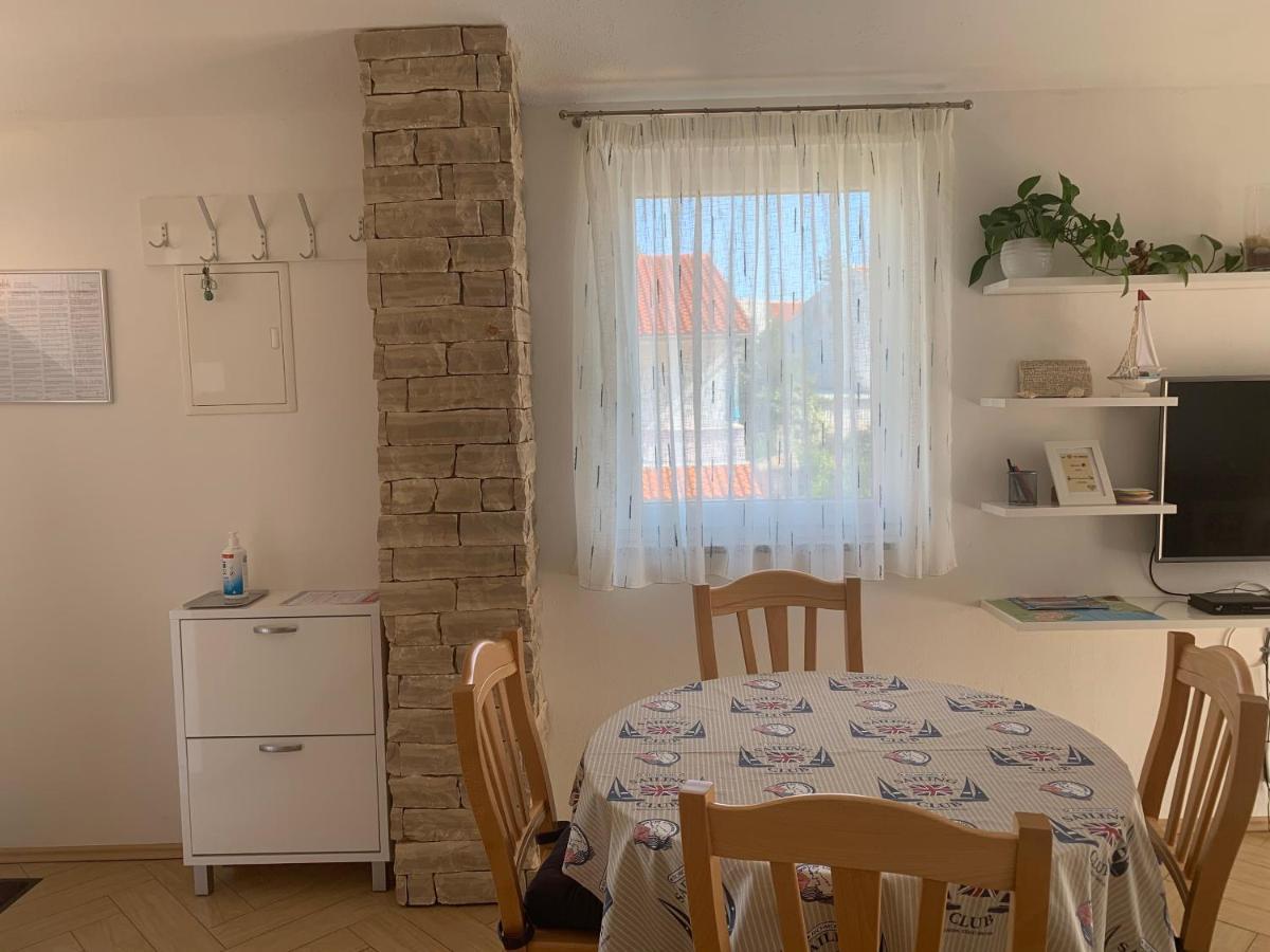 Apartment Klara Krk Town Εξωτερικό φωτογραφία