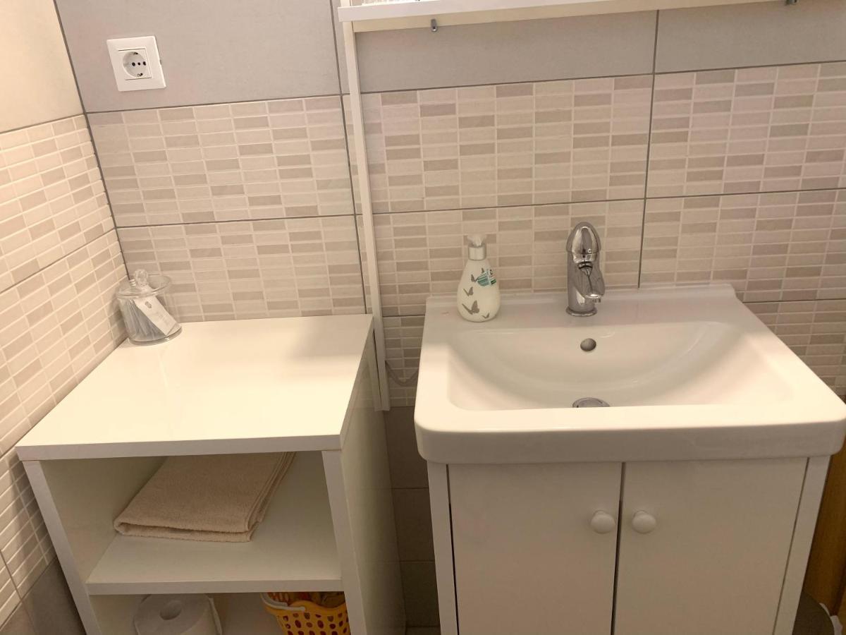 Apartment Klara Krk Town Εξωτερικό φωτογραφία