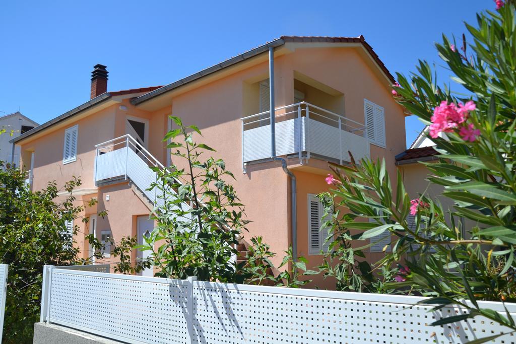Apartment Klara Krk Town Εξωτερικό φωτογραφία